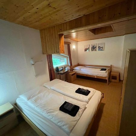 Picchio Rosso - Stanza Privata Con Bagno In Val Di Fassa Hotel Pera Exterior foto
