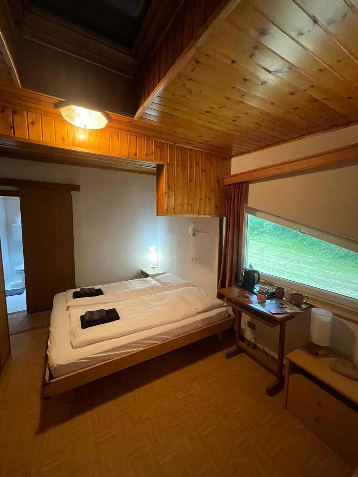 Picchio Rosso - Stanza Privata Con Bagno In Val Di Fassa Hotel Pera Exterior foto